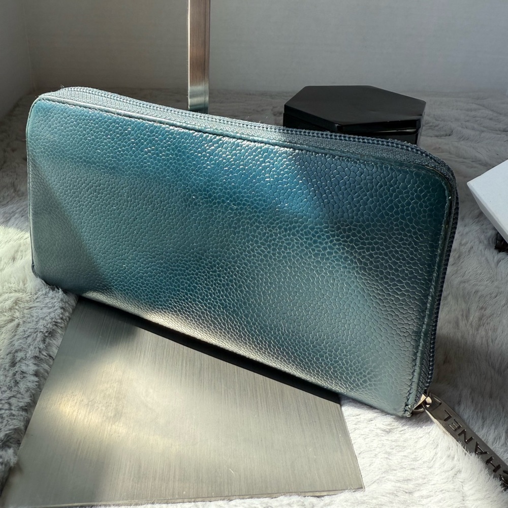 EUC! CHANEL - Blue Caviar Leather CC Timeless Zip Around Organizer Wallet - Picture 2 of 16